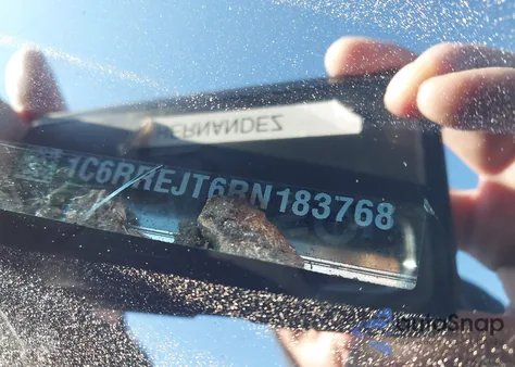 2024 Ram 1500 Laramie 4X2 5'7 Box z USA, uszkodzony, nr VIN 1C6RREJT6RN183768